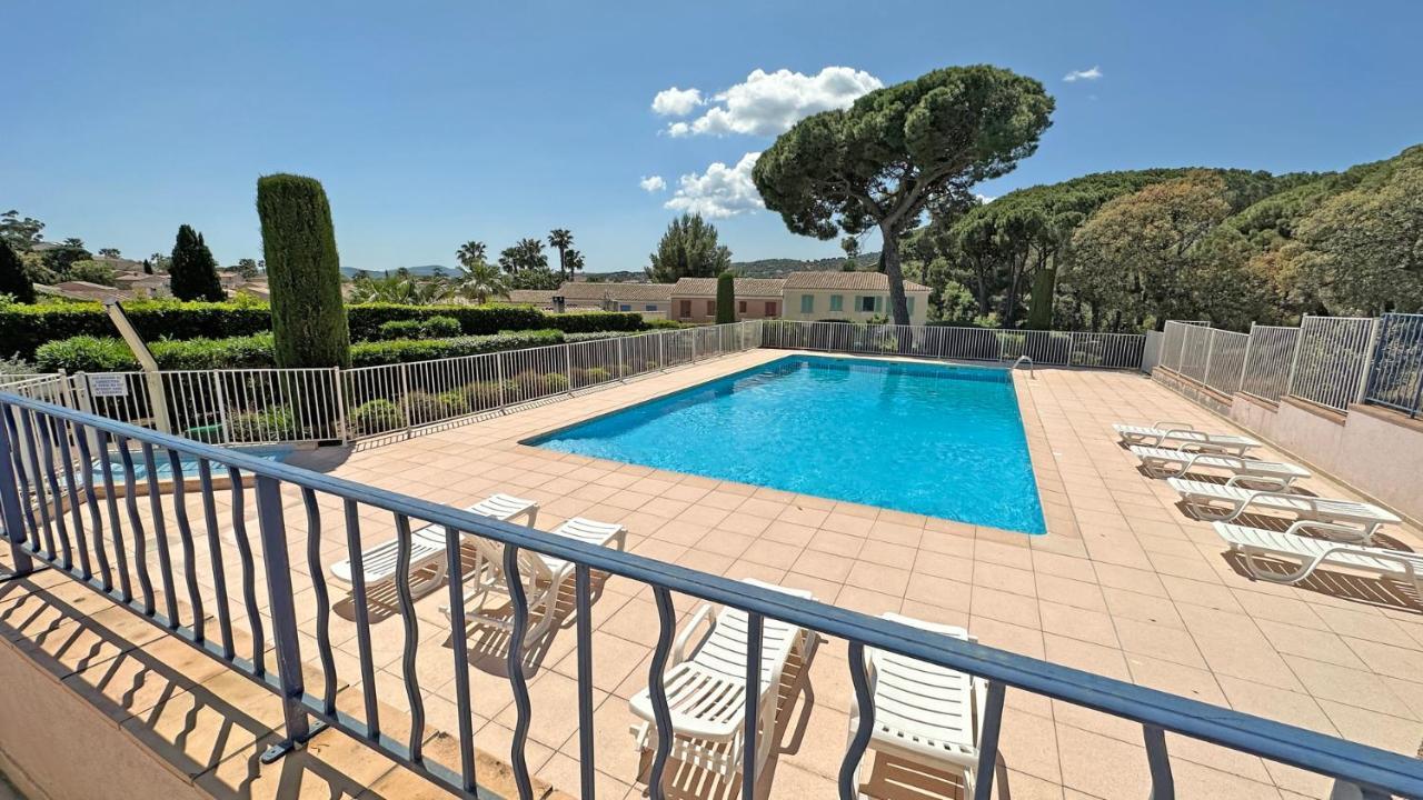 Appartement Les Pins Bleus A8 Sainte-Maxime Exterior photo